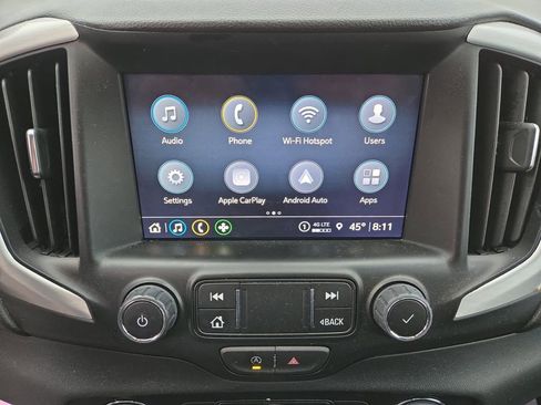 Used 2023 GMC Terrain SLT image 19