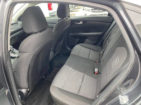 Used 2019 Kia Forte S image 13