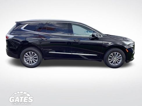 Used 2023 Buick Enclave Essence FWD image 9