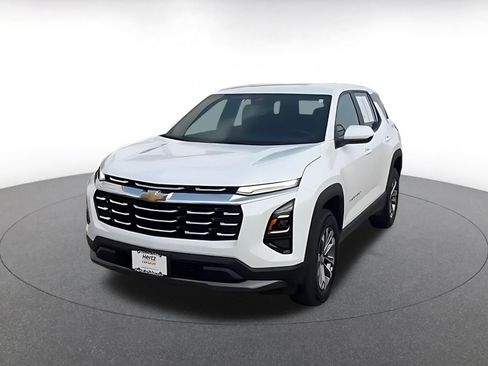 Used 2025 Chevrolet Equinox LT FWD image 4