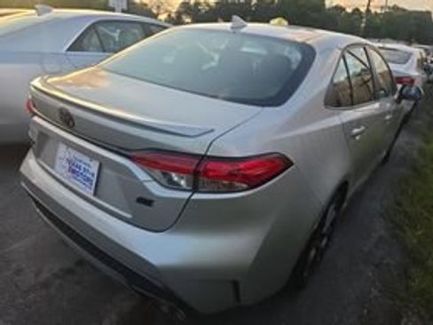 Used 2022 Toyota Corolla SE FWD image 4
