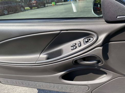 Used 2004 Ford Mustang Cobra RWD image 21