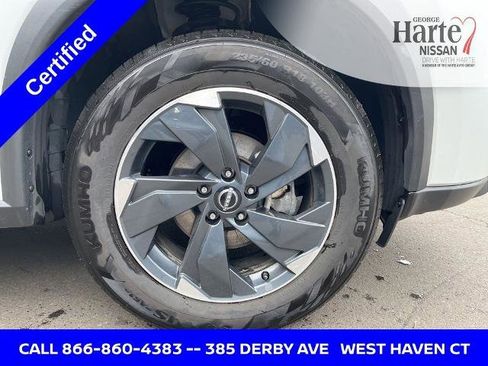 Certified 2025 Nissan Rogue SV AWD/4WD image 9