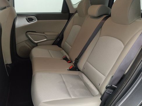 Used 2024 Kia Soul LX image 18