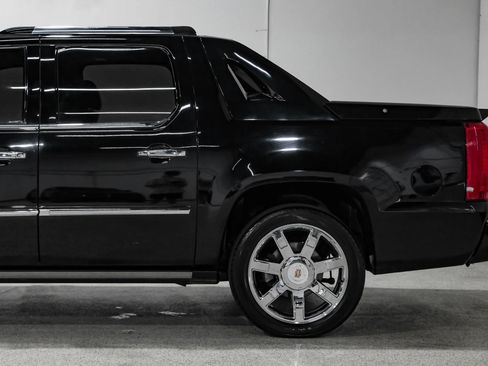 Used 2013 Cadillac Escalade EXT Premium AWD/4WD image 15