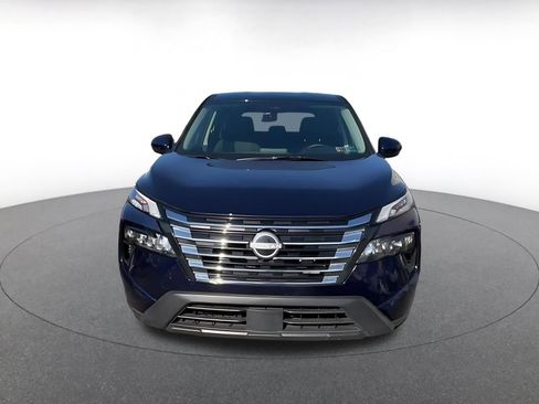 Used 2025 Nissan Rogue SV image 4