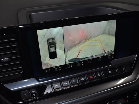 Used 2023 Chevrolet Silverado 1500 High Country w/ Technology Package image 16