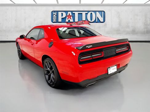 Used 2022 Dodge Challenger SXT w/ Blacktop Package image 5