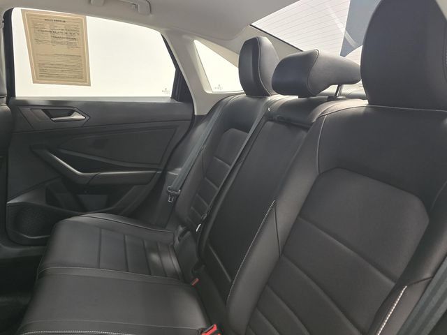 Used 2023 Volkswagen Jetta SE FWD image 25