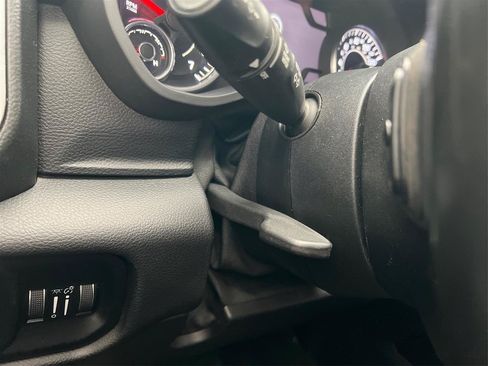 Used 2019 RAM 1500 Big Horn AWD/4WD image 39