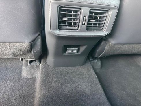 Used 2023 Toyota RAV4 Limited AWD/4WD image 8