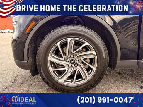Used 2023 Lincoln Aviator AWD image 38