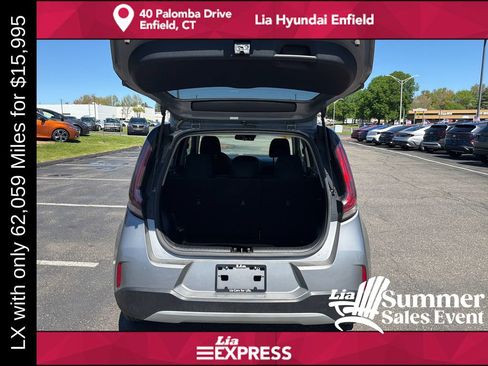 Used 2024 Kia Soul LX w/ Option Group 015 FWD image 24