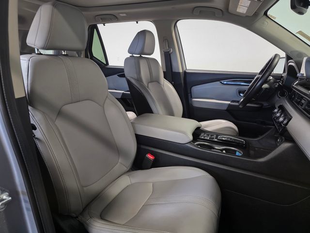Used 2024 Honda Pilot Touring image 10
