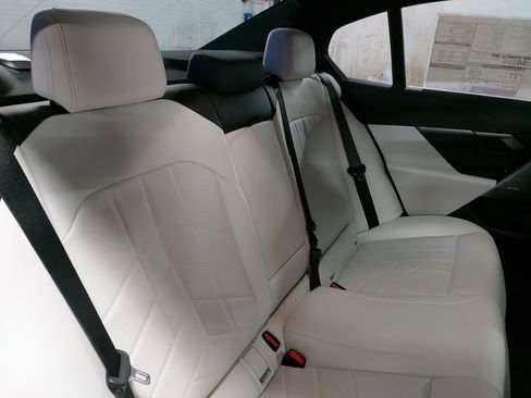 New 2026 BMW 530i w/ Premium Package image 12