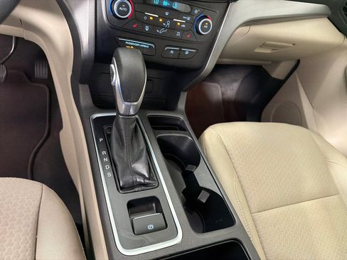 Used 2018 Ford Escape SE FWD image 17
