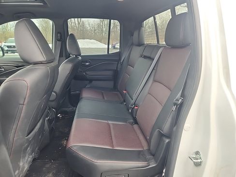 Used 2022 Honda Ridgeline Black Edition image 18