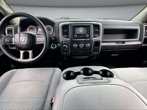 Used 2018 RAM 1500 Express w/ Black Ram 1500 Express Group AWD/4WD image 9