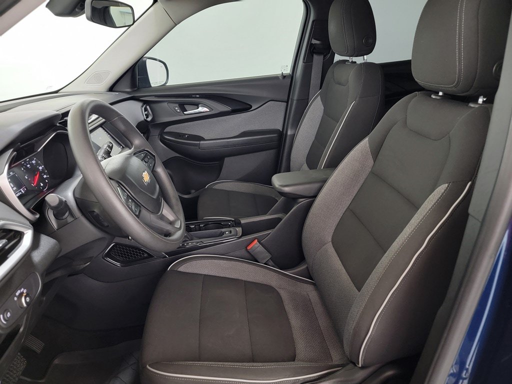 Used 2021 Chevrolet TrailBlazer LS FWD image 14