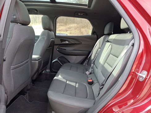 Used 2023 Chevrolet TrailBlazer RS w/ Sun and Liftgate Package image 10