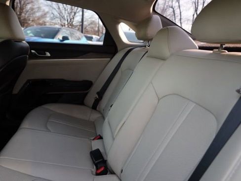 Certified 2022 Kia K5 EX image 36