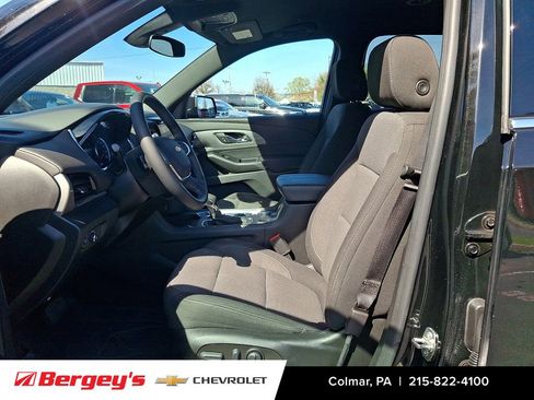 Certified 2023 Chevrolet Traverse LT w/ LPO, Floor Liner Package image 18