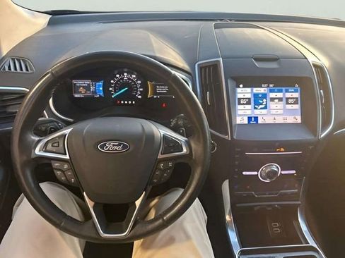 Used 2019 Ford Edge Titanium w/ Equipment Group 301A image 10