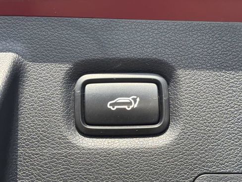 Used 2019 Hyundai Santa Fe Limited image 19