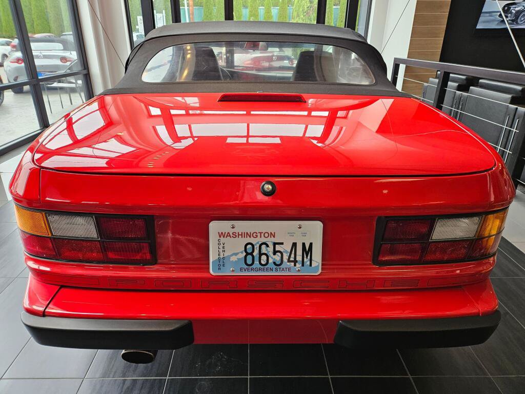 Used 1990 Porsche 944 Cabriolet RWD image 4