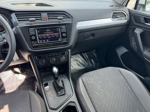Used 2019 Volkswagen Tiguan S image 12