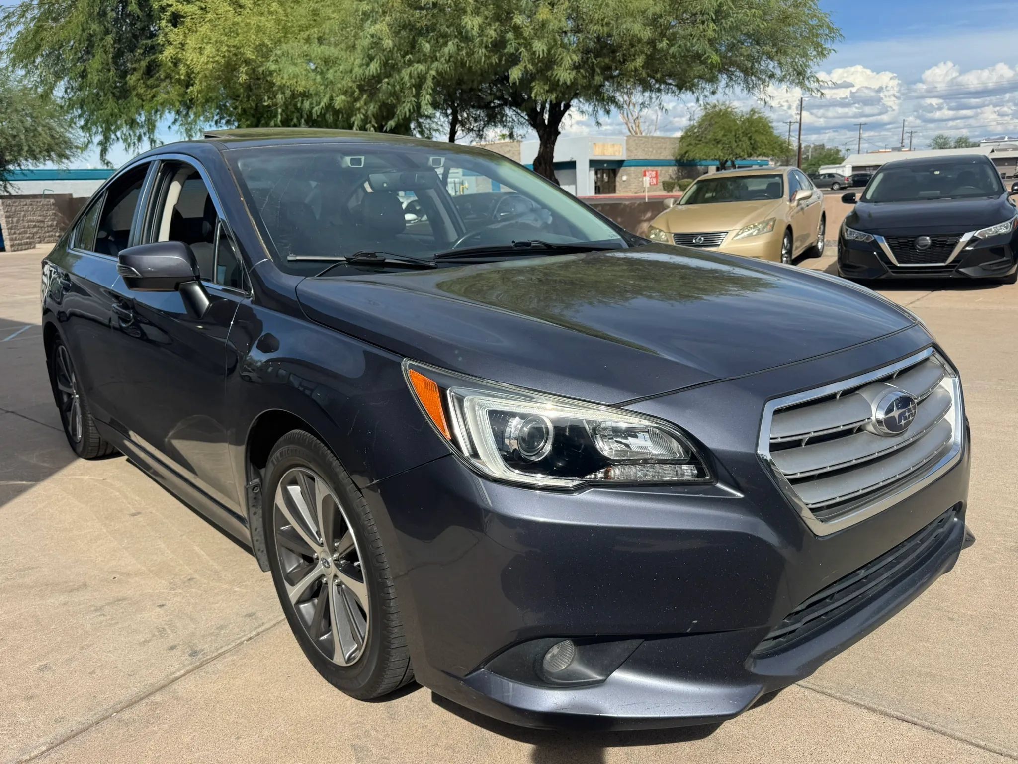 Used 2017 Subaru Legacy 2.5i Limited AWD/4WD image 3