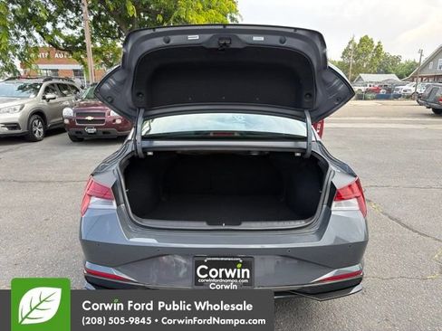 Used 2023 Hyundai Elantra Limited FWD image 28