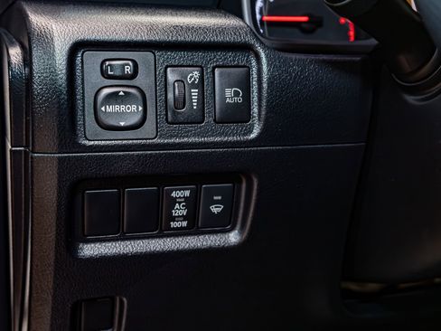 Used 2022 Toyota 4Runner SR5 image 16