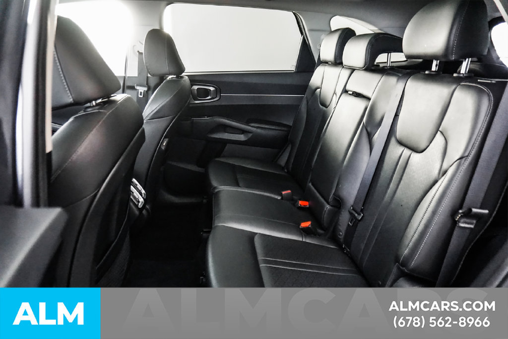 Used 2023 Kia Sorento S w/ Panoramic Sunroof Package FWD image 16