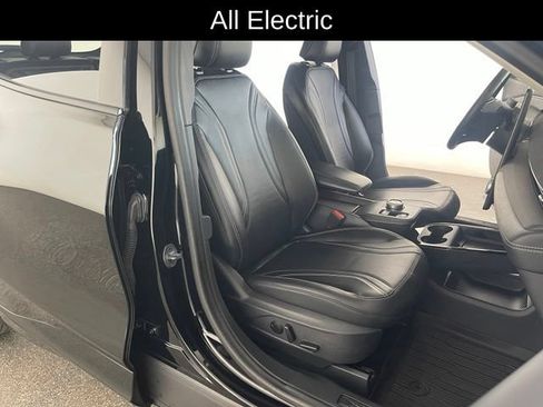 Used 2024 Ford Mustang Mach-E Premium AWD/4WD image 51