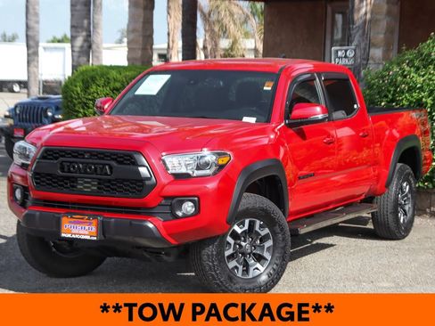 Used 2023 Toyota Tacoma TRD Off-Road w/ Advanced Technology Package AWD/4WD image 4