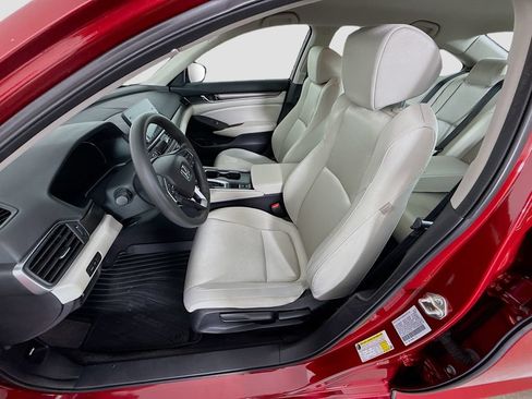 Used 2018 Honda Accord LX image 14