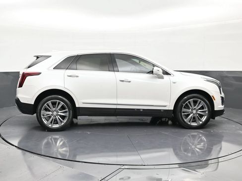 Certified 2023 Cadillac XT5 Premium Luxury w/ Technology Package FWD image 6