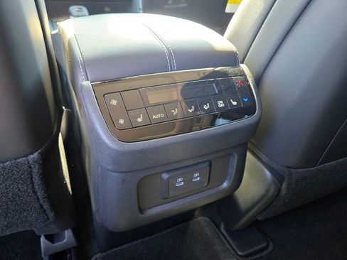 Certified 2026 INFINITI QX60 Luxe w/ Cargo Package image 18