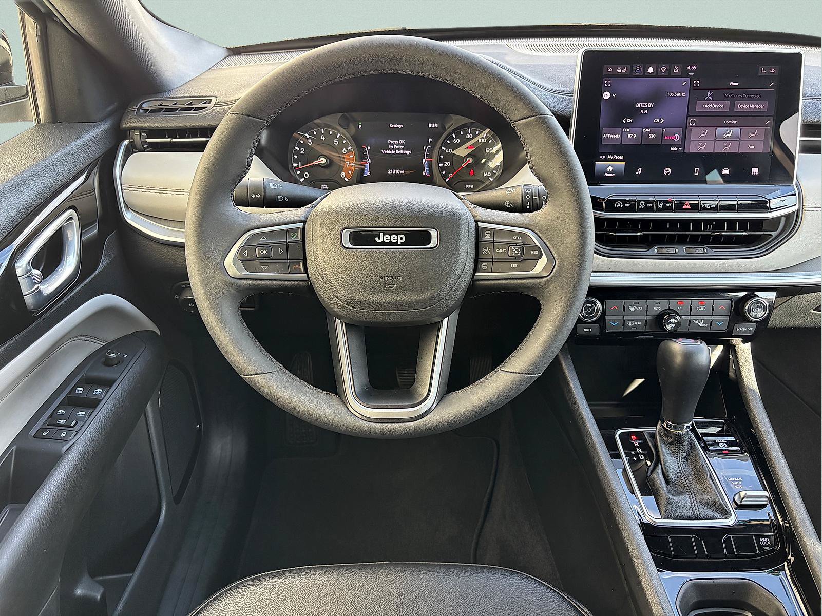 Used 2025 Jeep Compass Limited AWD/4WD image 29