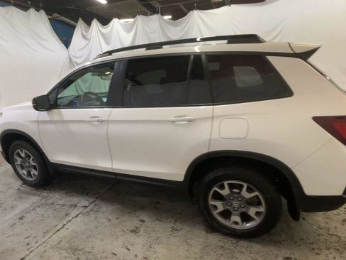 Certified 2023 Honda Passport TrailSport image 6