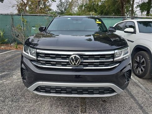 Used 2023 Volkswagen Atlas Cross Sport SE w/ Black Wheel Package image 2