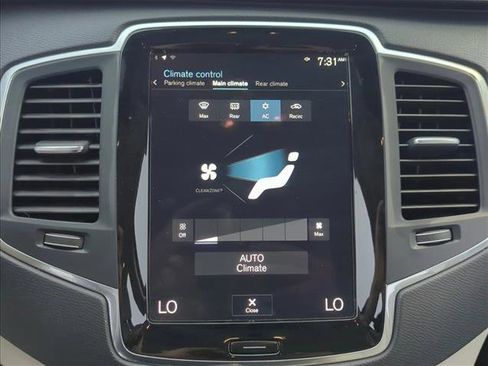 Used 2022 Volvo XC90 T5 Momentum w/ Protection Package Premier image 22