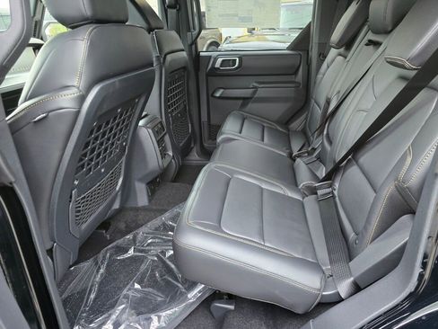 New 2026 Ford Bronco Badlands AWD/4WD image 11