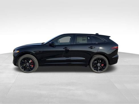 Used 2026 Jaguar F-PACE R-Dynamic S image 2