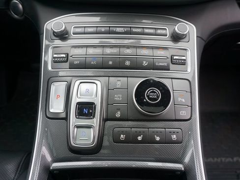 Used 2023 Hyundai Santa Fe Limited FWD image 12