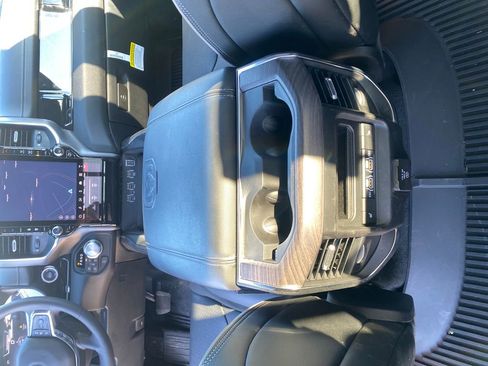 Used 2025 RAM 1500 Laramie w/ Night Edition image 26