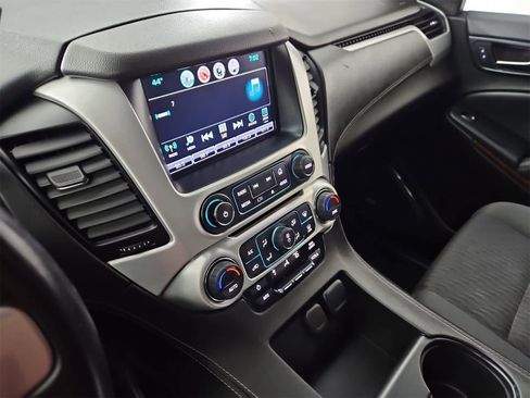 Used 2017 GMC Yukon XL SLE w/ HD Trailering Package image 27