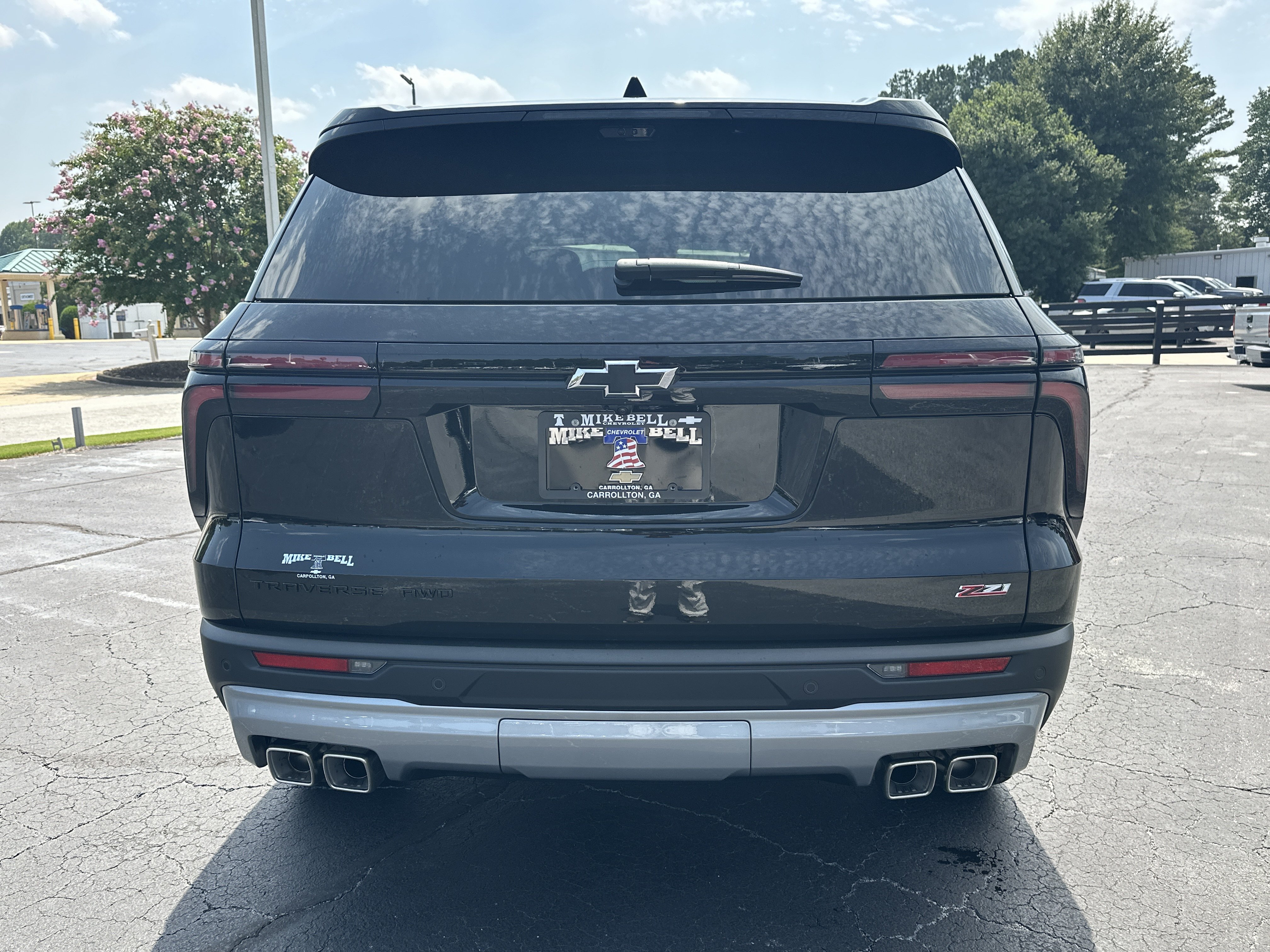 New 2026 Chevrolet Traverse Z71 w/ Enhanced Driving Package AWD/4WD image 8