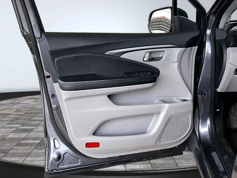 Used 2016 Honda Pilot EX-L image 17